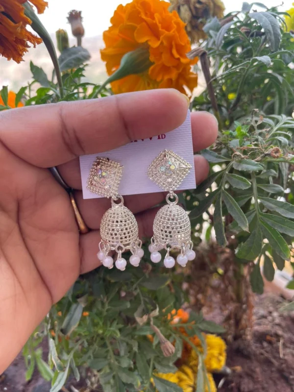 silver-oxidised-pearl-jhumka-earrings-for-women