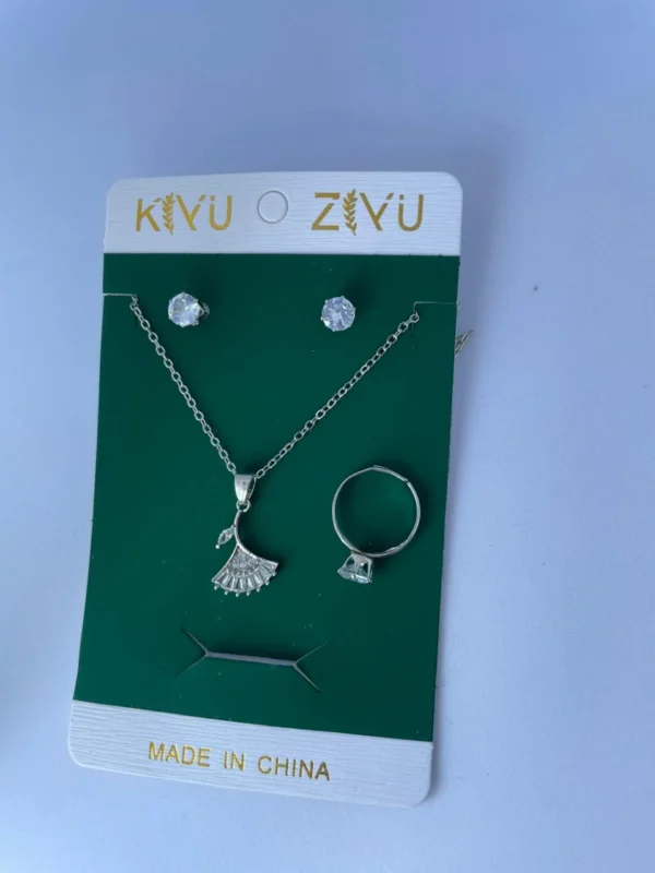 Crystal jewelry set with necklace ring and earrings for women and girls